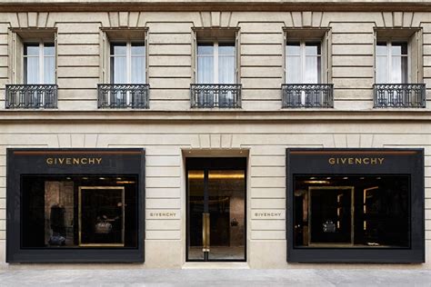 givenchy avenue montaigne opening date|montaigne street paris.